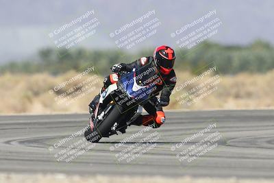 media/Oct-13-2025-Moto Forza (Mon) [[a66d839500]]/3-B Group/Session 3 (Turn 16)/